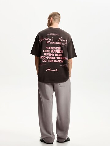 BershkaLoosefit Hlače - bež boja