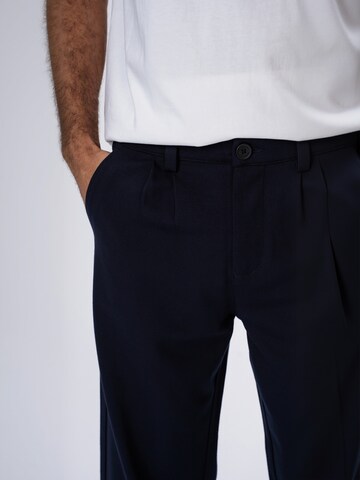 TEESHOPPEN Regular Trousers 'Performance' in Blue: front