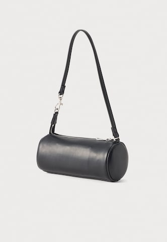 Calvin Klein - Mala de ombro em preto: atrás