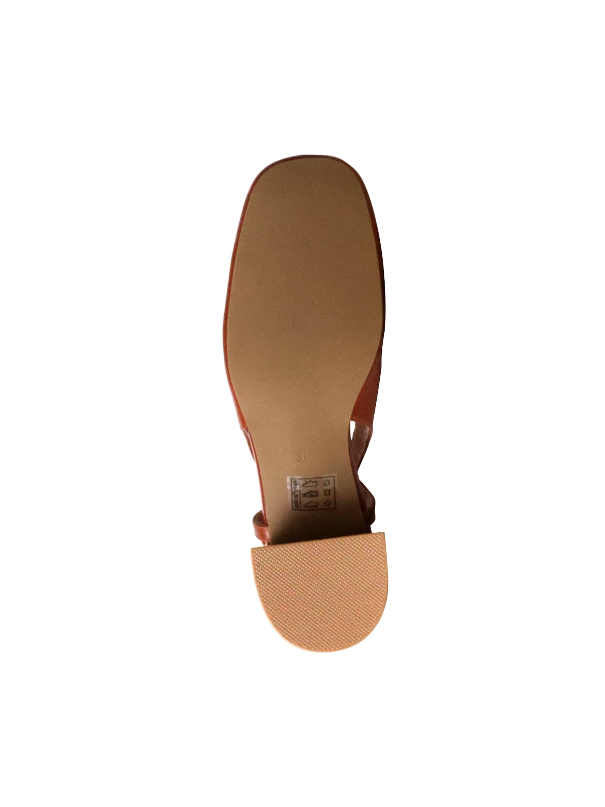 Emilie Karston - Zapatos con plataforma en marrón