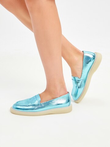 Mocassin CESARE GASPARI en bleu