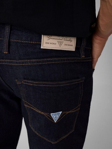 GUESS Normalny krój Jeansy 'Pantaloni M6YAN2D1472' w kolorze niebieski