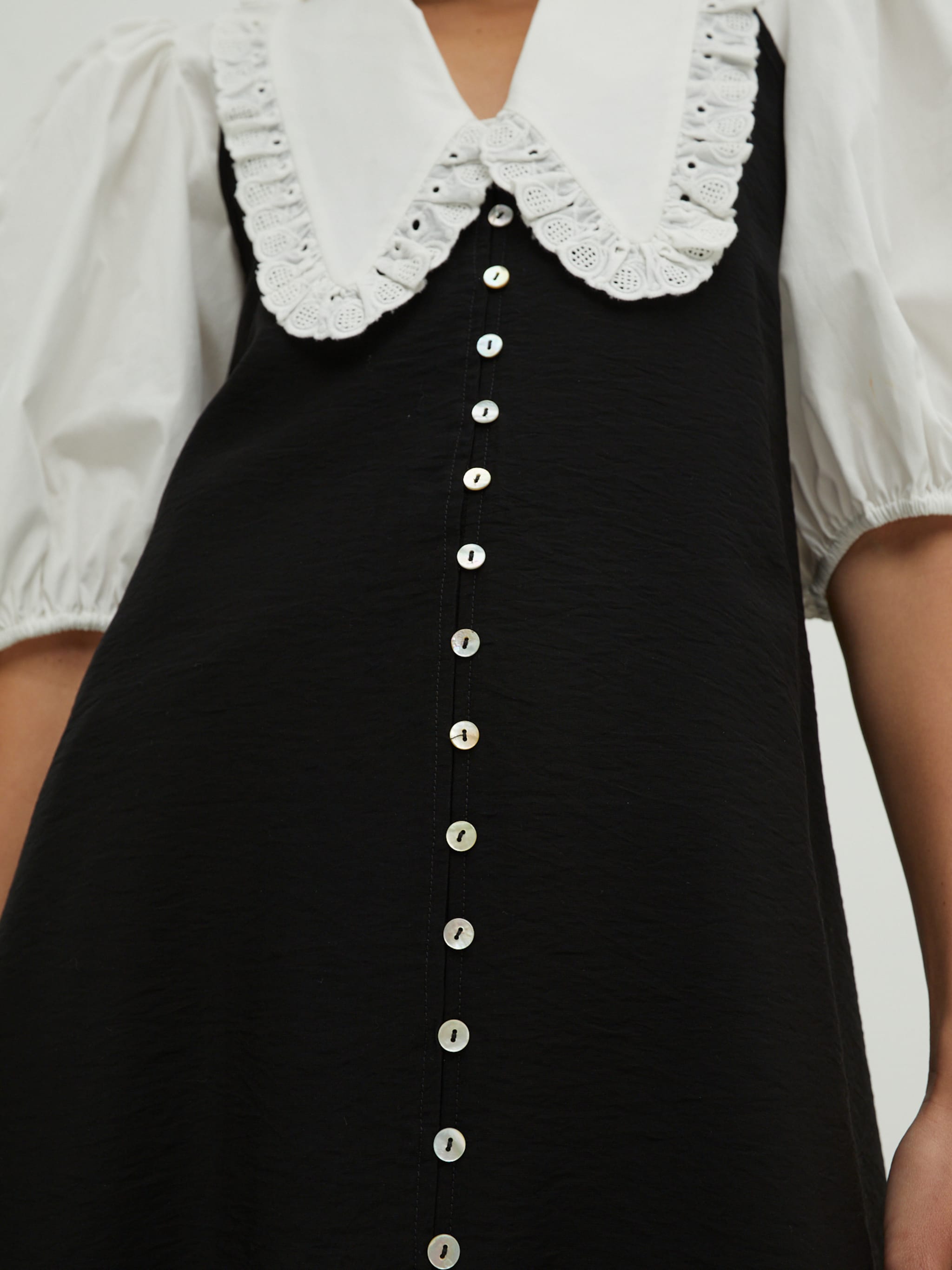 EDITED Produkte Kleid 'Lila' schwarz