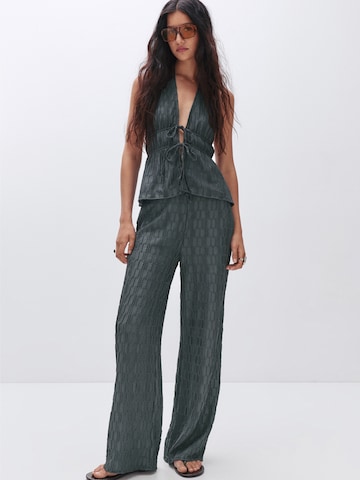 Wide leg Pantaloni de la Pull&Bear pe gri