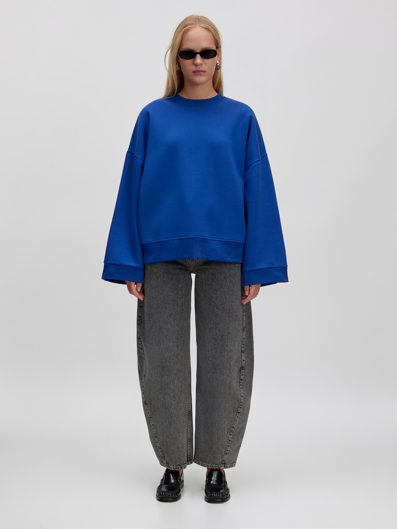 EDITED Produits Sweat-shirt 'Etta' bleu