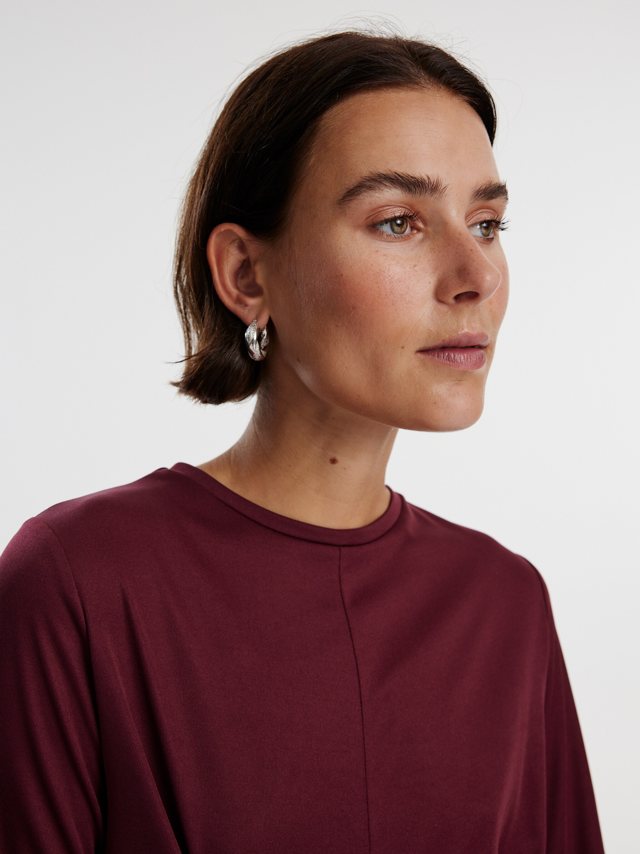 EDITED Produits Robe 'Ravena' rouge foncé