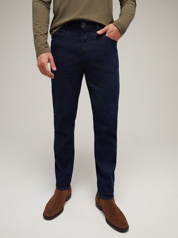 ABOUT YOU x Kevin Trapp Slimfit Jeans 'Gustav' in Blauw: voorkant