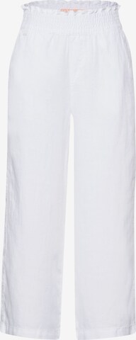 STREET ONE Regular Pants in White: front