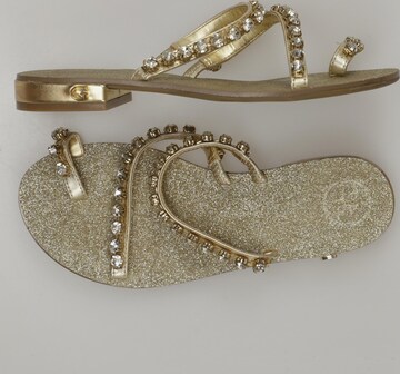 GUESS Sandals & High-Heeled Sandals in 35 in Gold: front