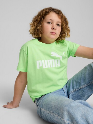 PUMA Μπλουζάκι 'ESS No. 1' σε πράσινο: μπροστά