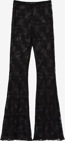 Flared Pantaloni di Bershka in nero: frontale