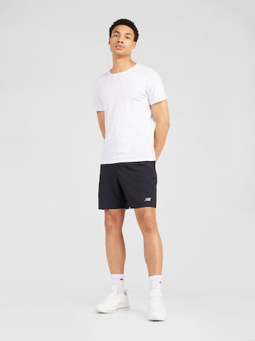 new balanceregular Sportske hlače 'Essentials 7' - crna boja