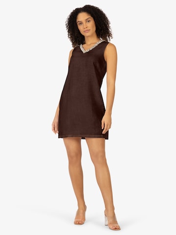 Robe mint & mia en marron : devant