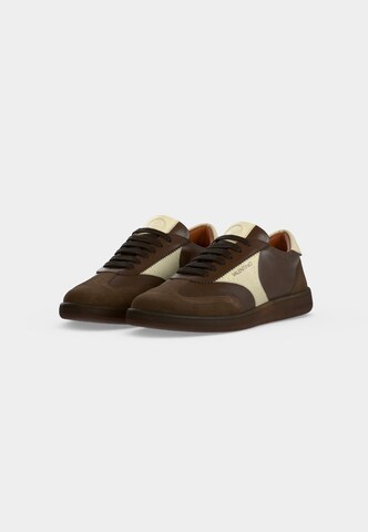 Baskets basses 'RADIUS' Valentino Shoes en marron
