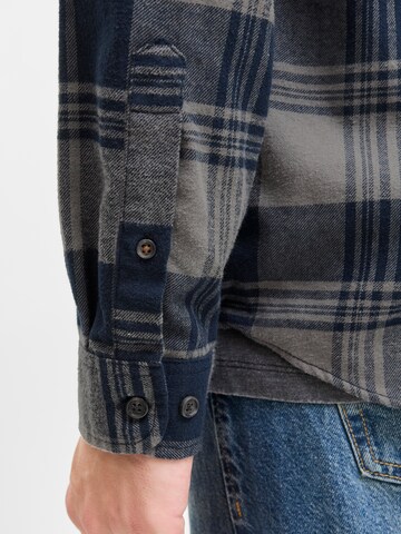 mėlyna JACK & JONES Standartinis modelis Marškiniai 'JJJAMES'