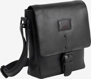 MUSTANG Crossbody Bag in Black: front