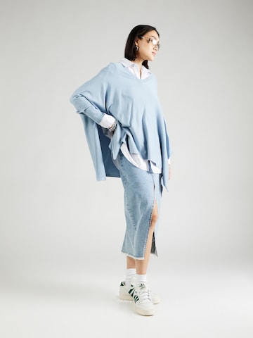 Masai Cape 'Fosna' in Blue