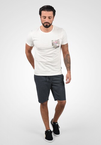 BLEND Regular Chinoshorts in Grau