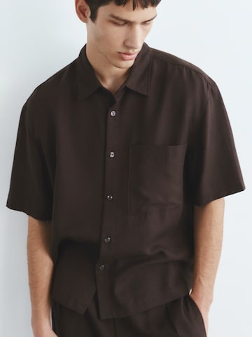 Pull&Bear Regular Fit Hemd in Braun: Vorderseite