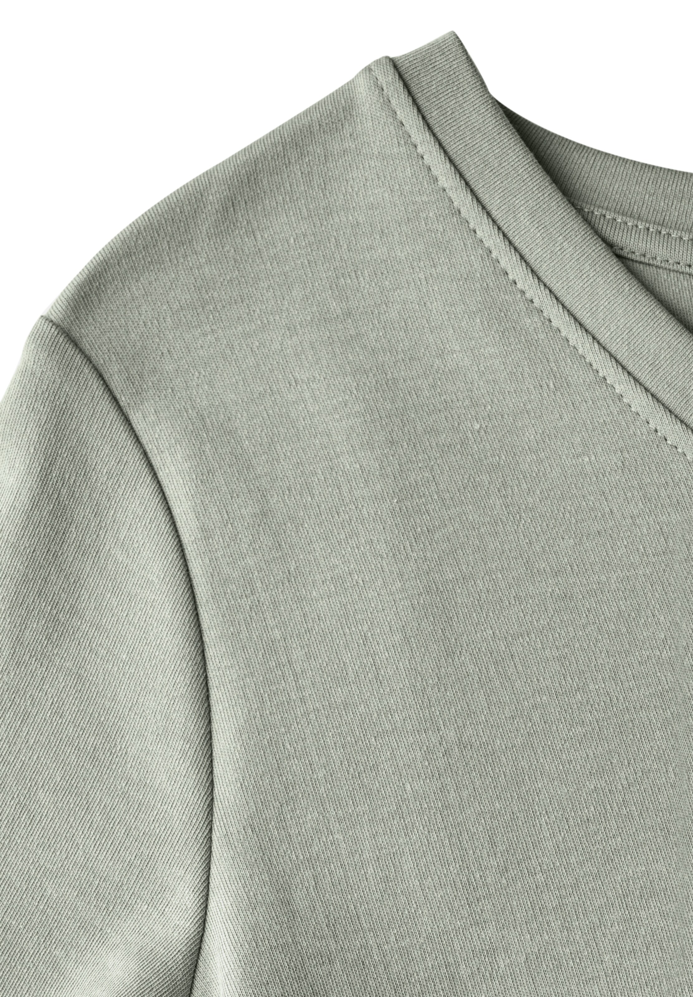 STREET ONE Basic V-Neck Shirt in Grün