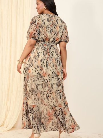 Friends Like These Šaty – hnědá