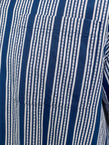 Jack & Jones Plus Regular fit Button Up Shirt in Blue