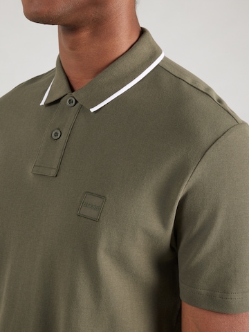 T-Shirt 'Passerford' BOSS en vert