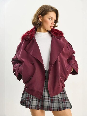 Bianco Lucci - Sobretudo meia-estação em vermelho