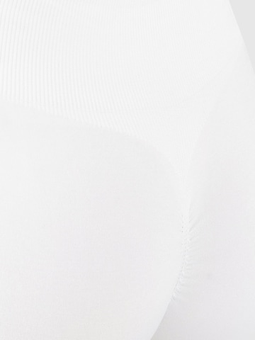 Smilodox Slimfit Shorts ' Harly ' Seamless in Beige