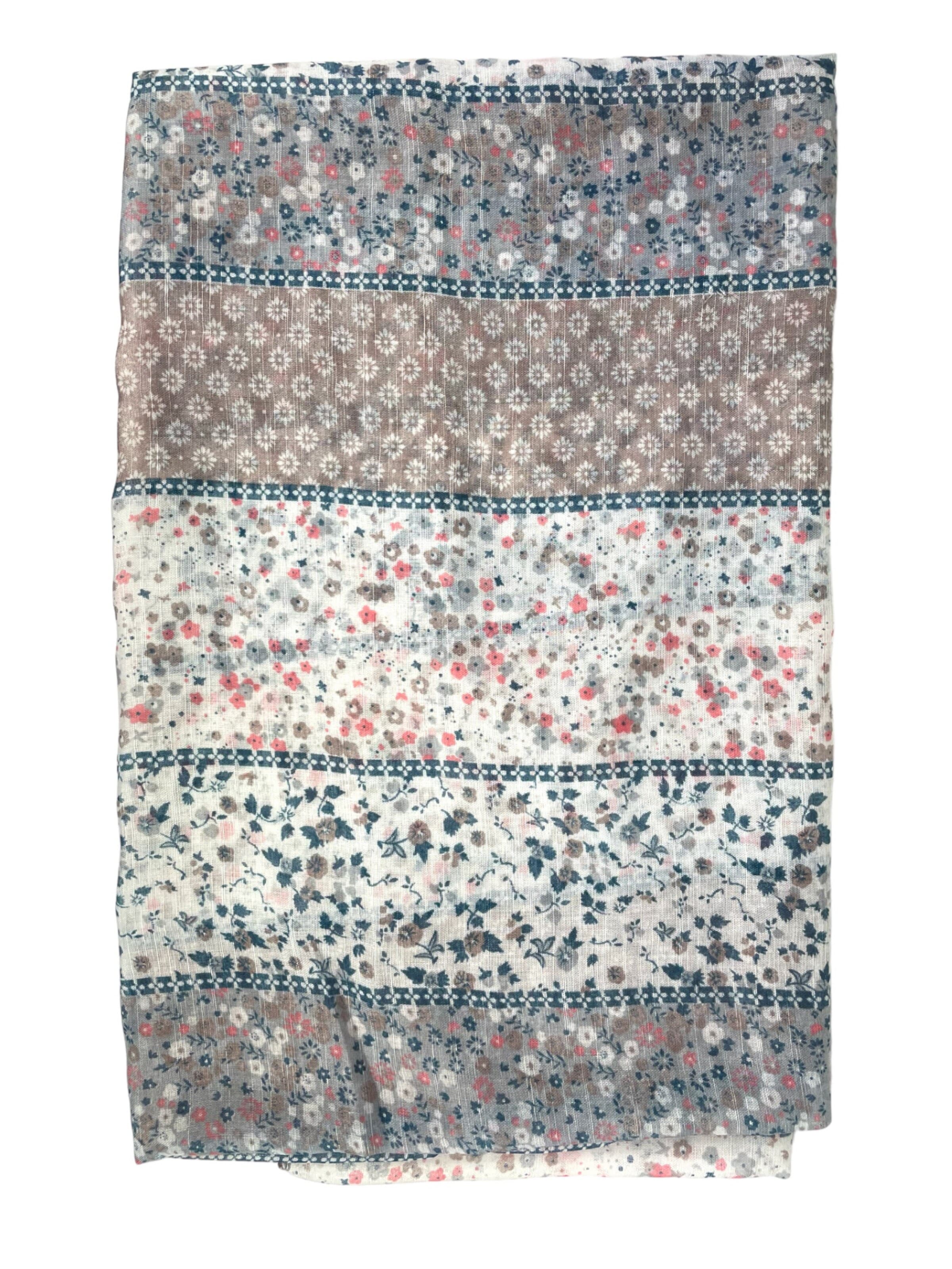 Kumixi Tunnelsjaal 'Streublümchen' in Beige: voorkant