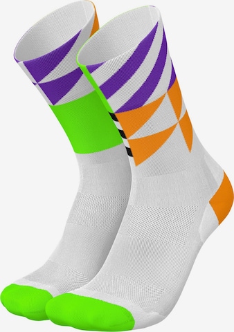 INCYLENCE Athletic Socks in Green: front