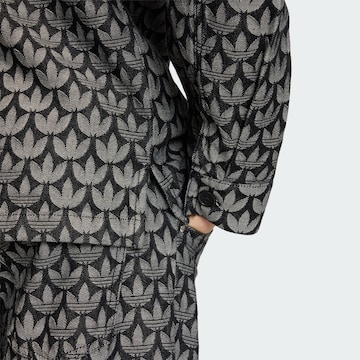 ADIDAS ORIGINALS - Ajuste confortable Camisa en negro