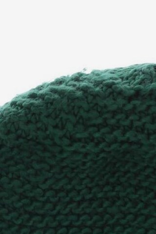 s.Oliver Hat & Cap in One size in Green