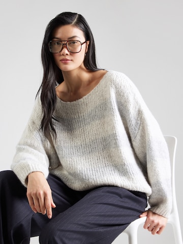 Herrlicher Tröja 'Leena' i grå: framsida