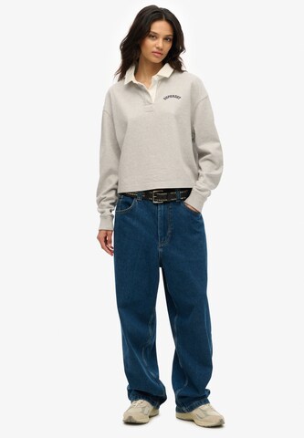 T-shirt 'Athletic Essentials' Superdry en gris