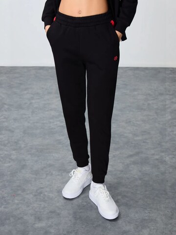 Tommy Life Jogging ruhák - fekete