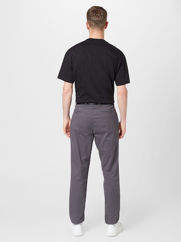 Calvin Klein - Slimfit Calças chino em cinzento