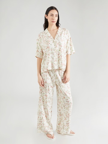 Lindex Pyjamas i hvid: forside