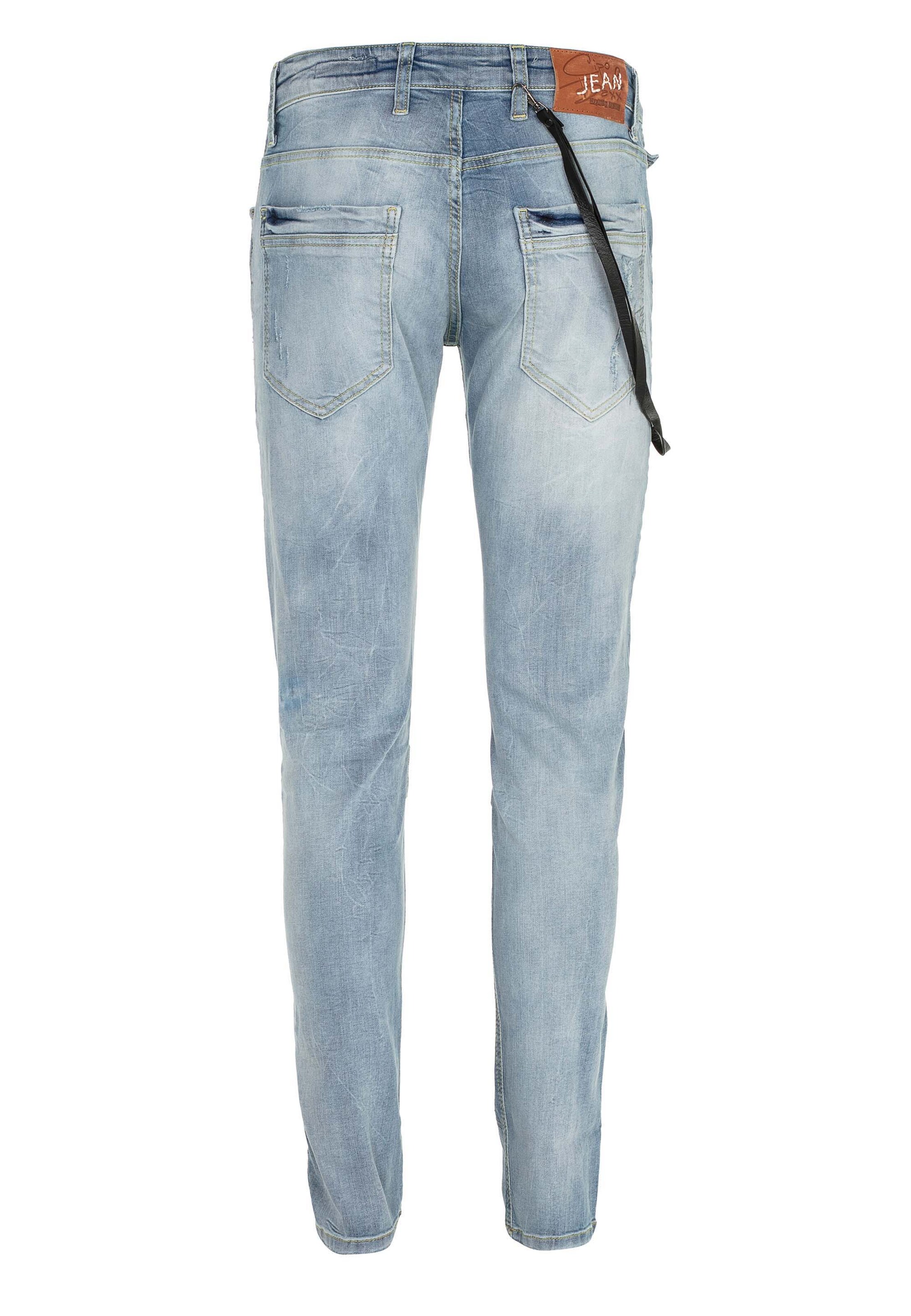 Männer Große Größen CIPO & BAXX Jeans 'Patched' in Hellblau - AV60782