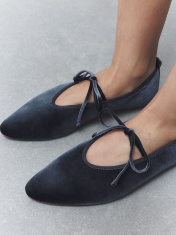 Next - Bailarinas con hebilla 'Forever Comfort' en gris