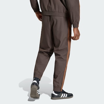 Effilé Pantalon 'Firebird' ADIDAS ORIGINALS en marron