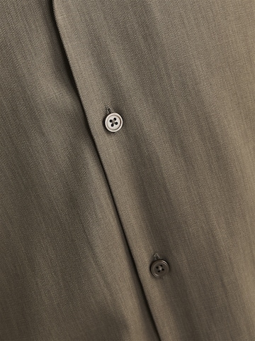 JACK & JONES Comfort fit Button Up Shirt 'CAARON' in Grey