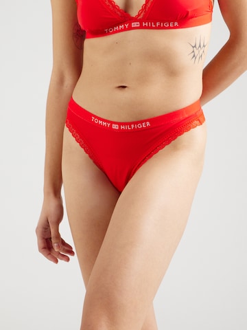 Tommy Hilfiger Underwear Стринг в червено: отпред