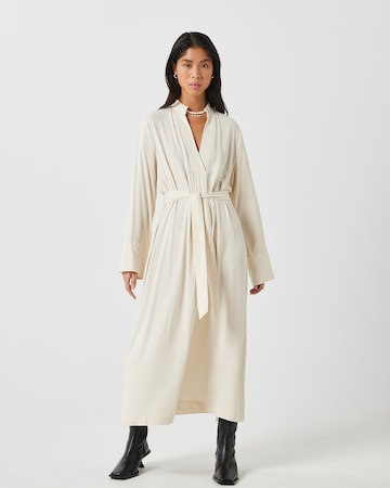 Robe minimum en beige : devant