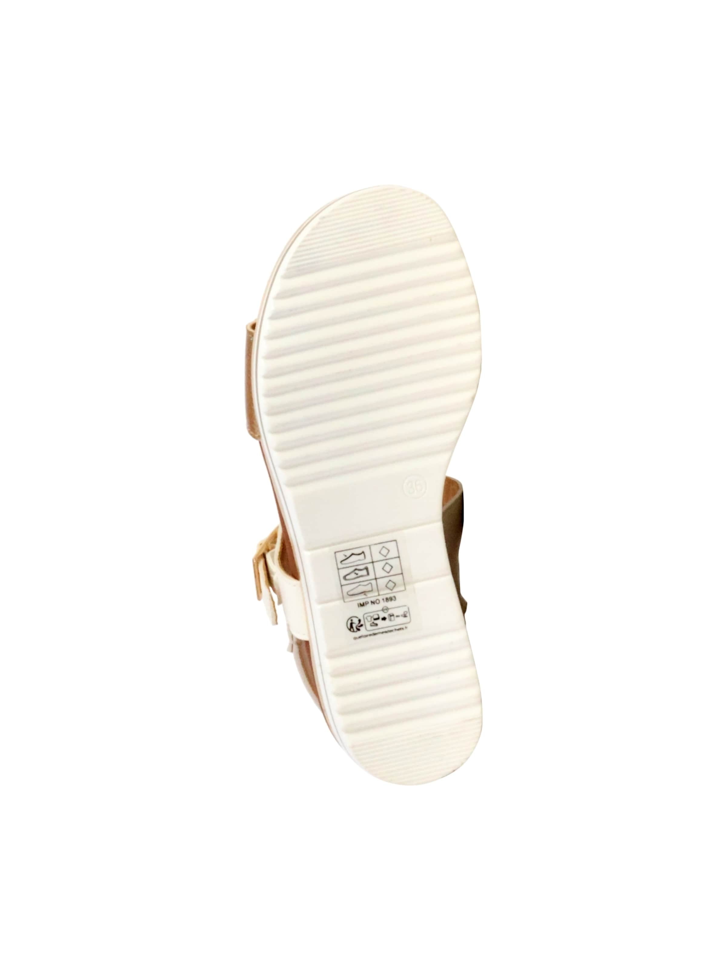 Sandales The Divine Factory en blanc
