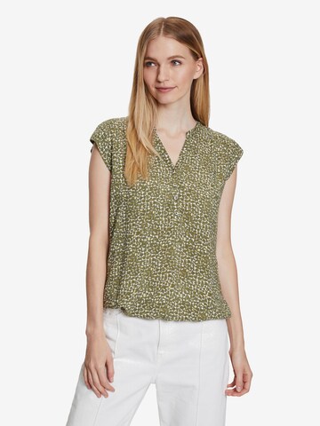 Betty & Co Blouse in Green: front