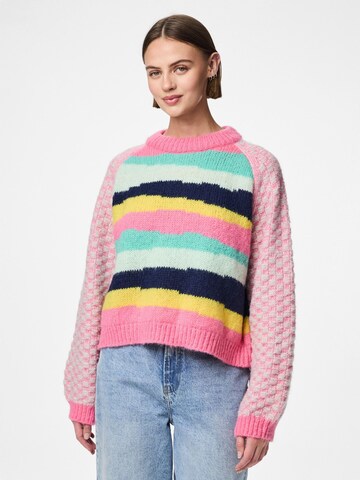 Pull-over PIECES en rose : devant