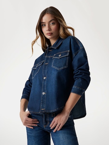 GUESS Blouse in Blue: front