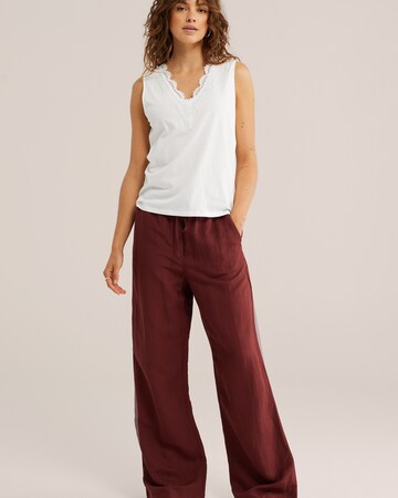 WE Fashion Toppi värissä valkoinen