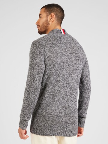 TOMMY HILFIGER Sweater in Grey